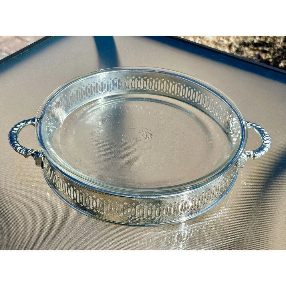 International Silver Co Silver Plated Ring Pie Holder Anchor Hocking Glass Dish